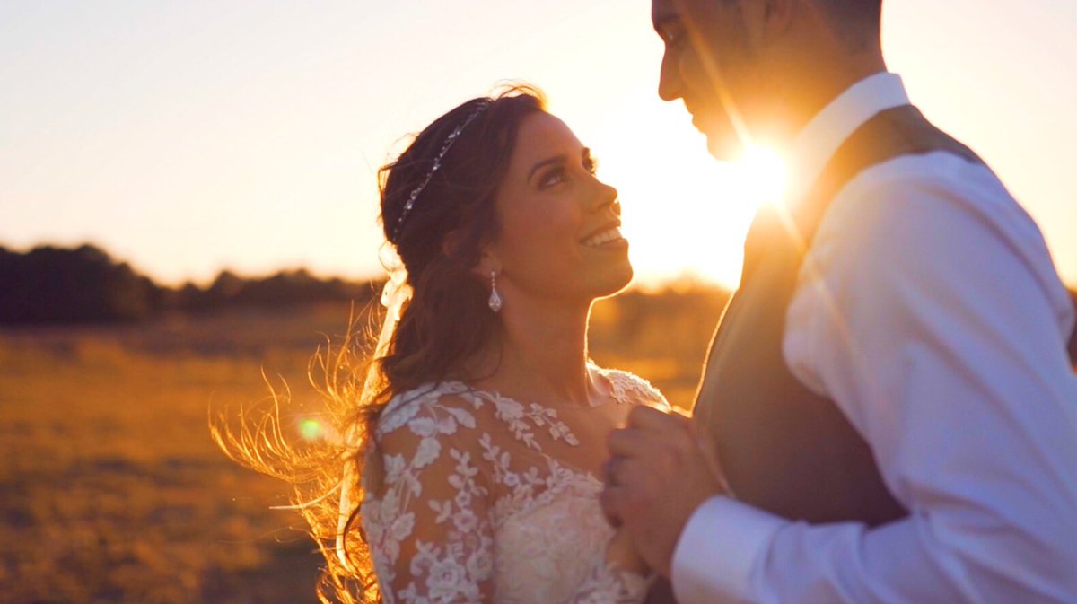 LisaCim's tweet photo. GUYS THIS IS NOT A DRILL CHRISTINAS WEDDING VIDEO IS FINALLY OUT!!!!!!! I FREAKING EDITED IT DO U KNOW HOW MUCH OF A TASK THIS WAS HAHA WATCH IT RIGHT THIS INSTANT AND GET READY TO CRY!!!!!!!!!!!!!!! https://t.co/Fr6rIuThO0 https://t.co/sT06JdoGEB