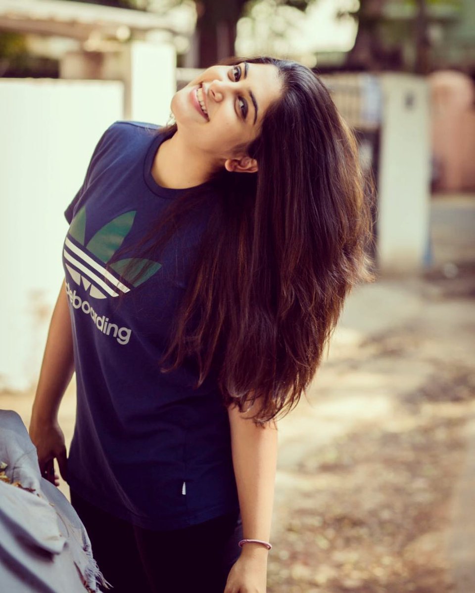 SSMusicTweet's tweet photo. .@mohan_manjima 📸

https://t.co/kQ8HUosta2