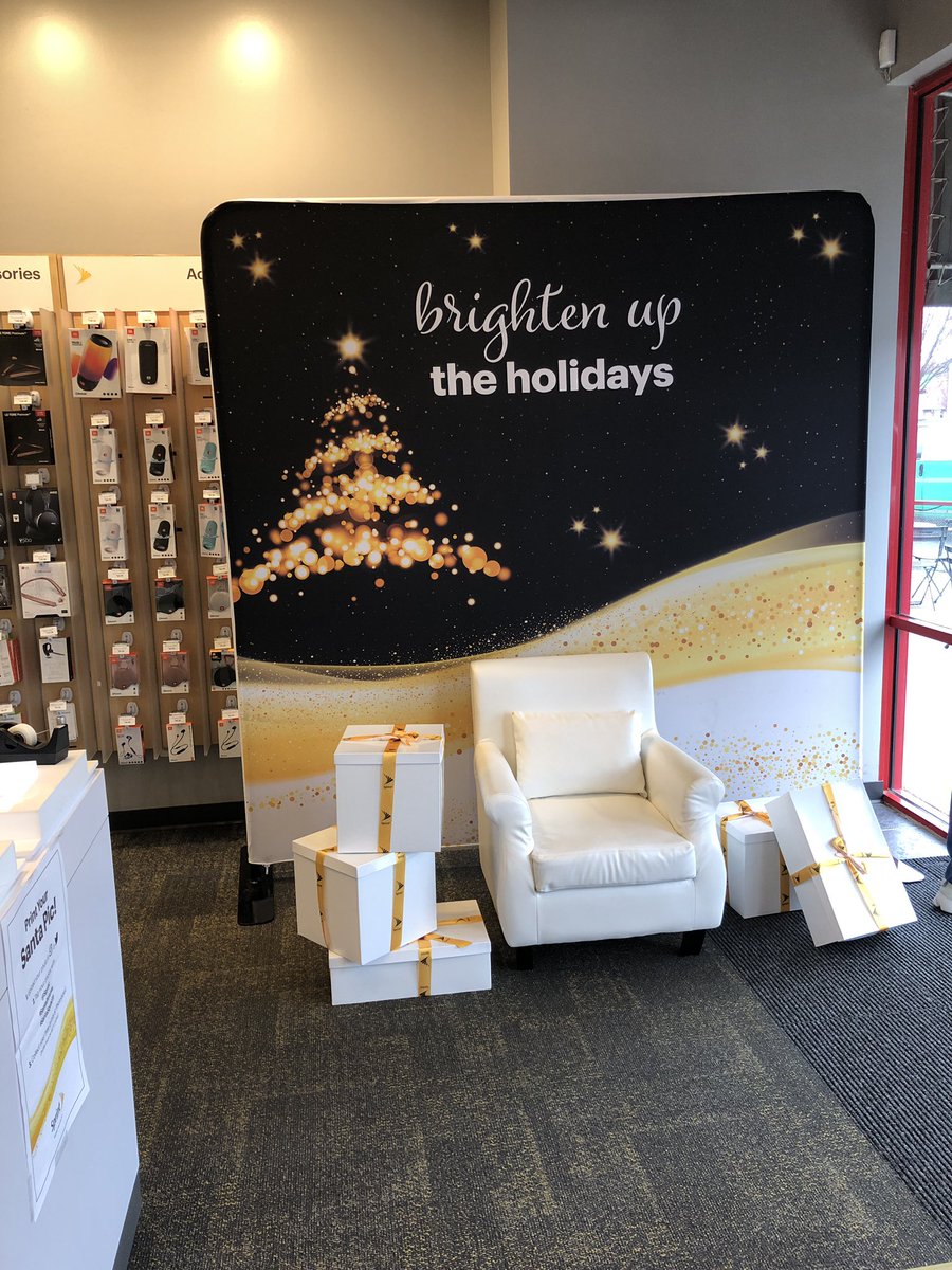 🎅🏻 almost here!! Santa will be here from 12-3pm FREEE PICTURE!!
5506 Cherrywood Ln Greenbelt MD