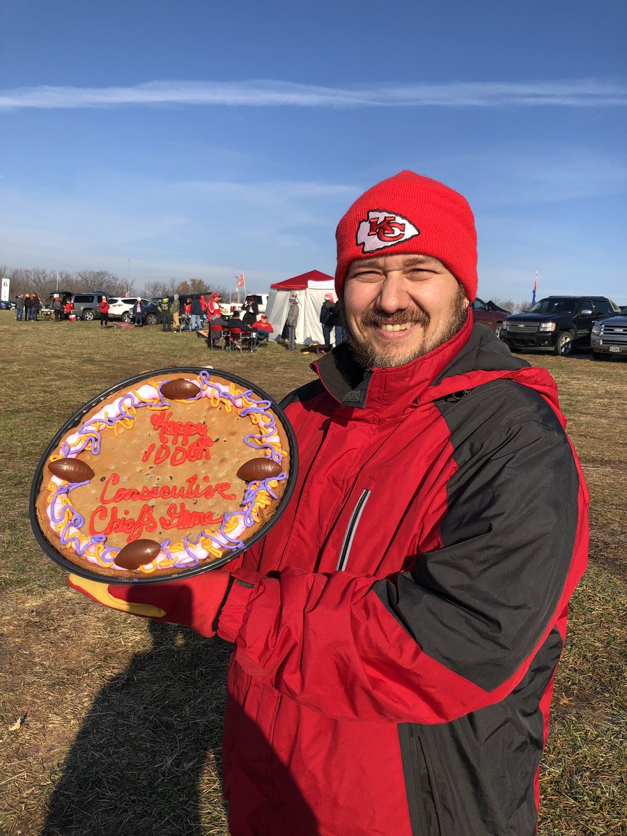 BrianIsTheKid's tweet photo. Congrats to Chris on his 100th consecutive Chiefs home game! https://t.co/CxRVEg6y4D