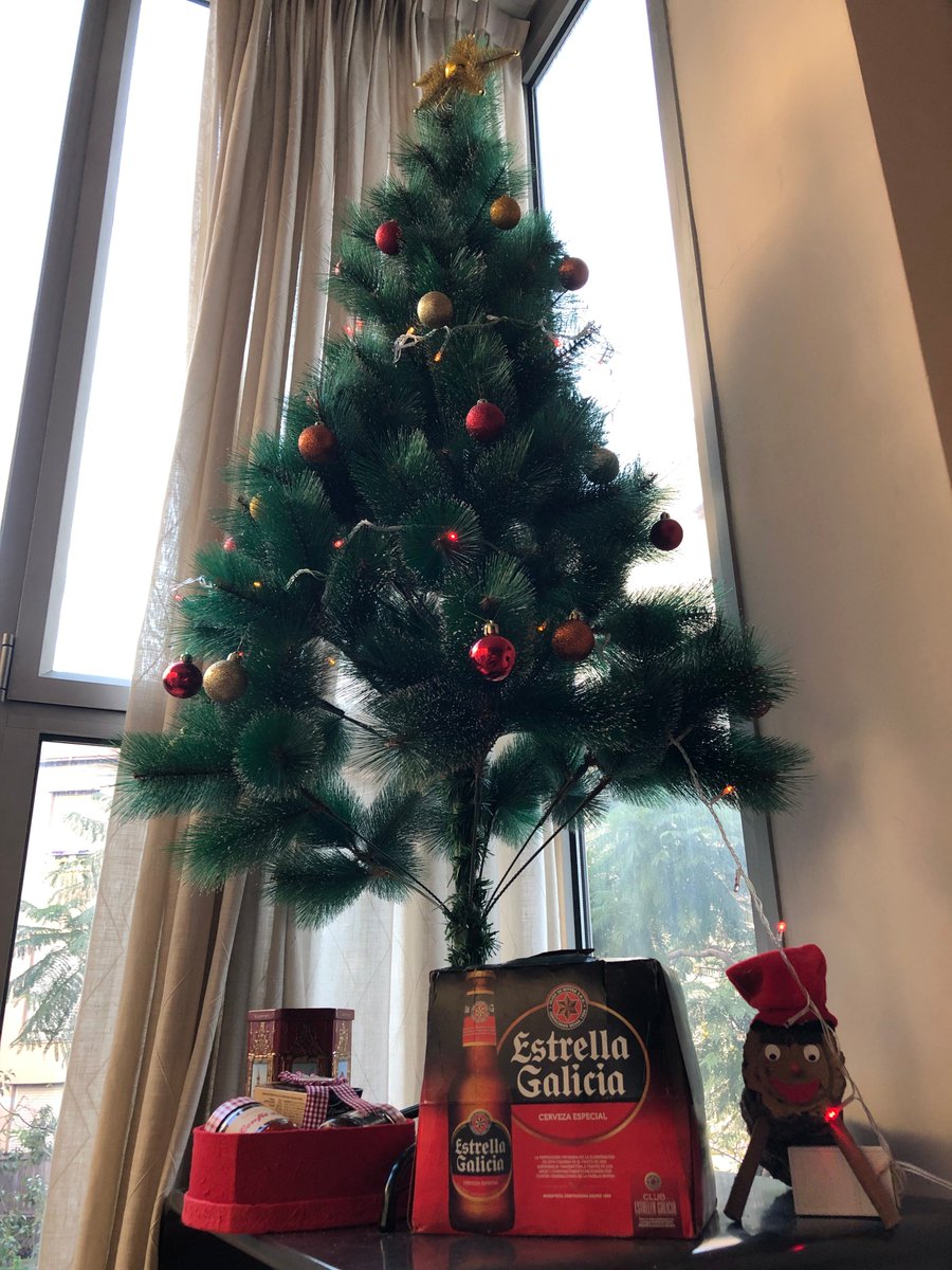 millykluivers's tweet photo. All I want for Christmas... is... EstrellaGalicia! @PaoloTechCo https://t.co/S7dUi4dcAG