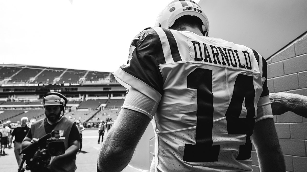 Now official: Sam Darnold will start today at QB  #NYJvsBUF https://t.co/681y2pStqD