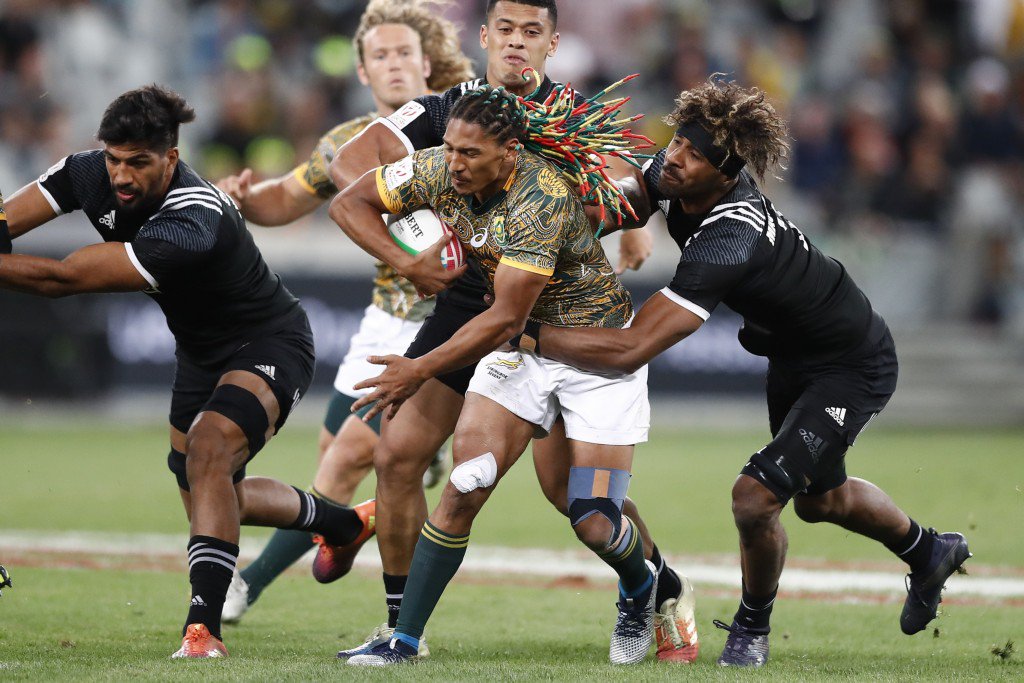 ATRugby's tweet photo. LIVE: HSBC Cape Town Sevens South Africa vs New Zealand. #CapeTown7s #NextLevel7s #AllThings7s #ATRugby https://t.co/XPmmb1w2ko https://t.co/zAngskF99r