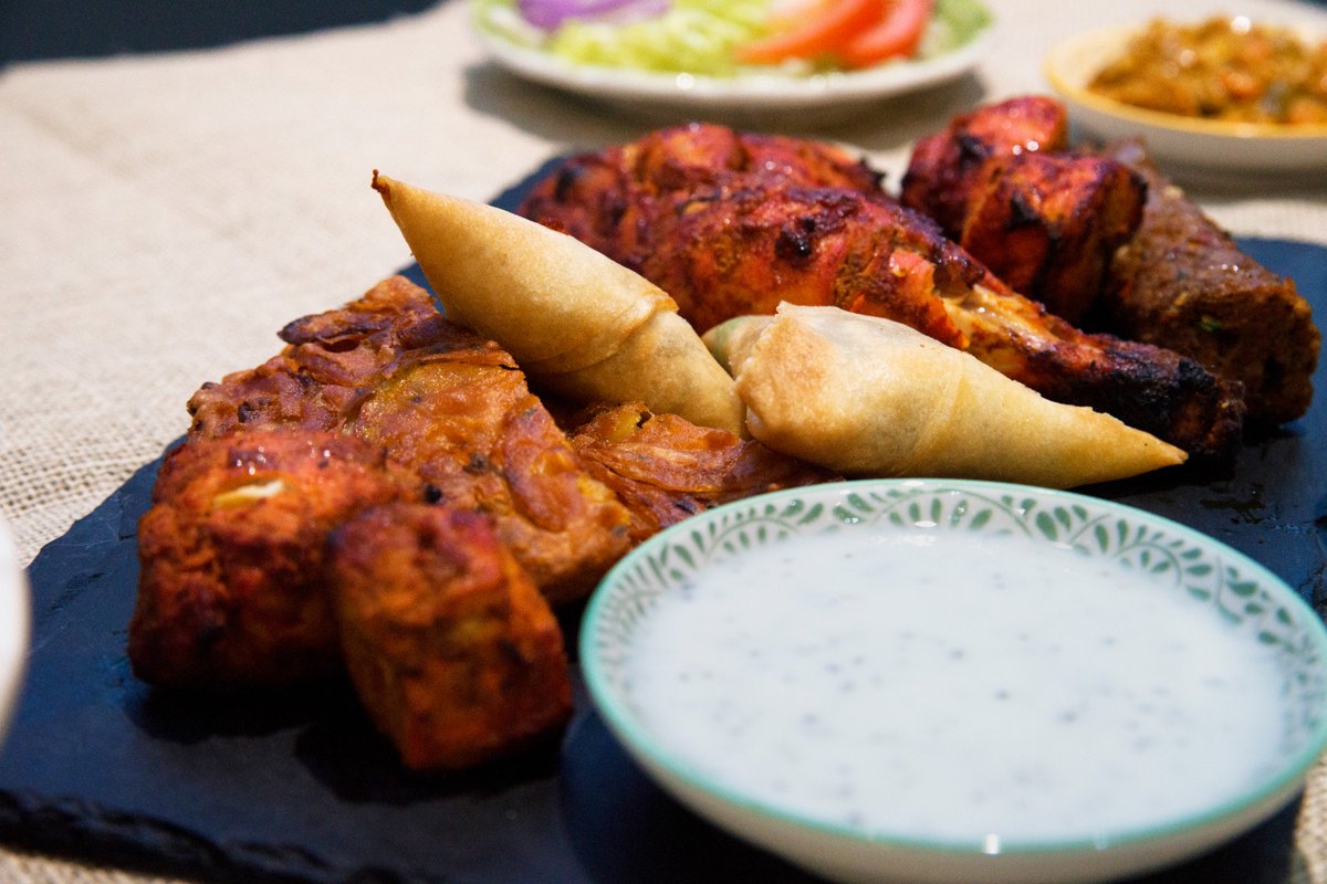 K2ofWimbledon's tweet photo. Our tandoor oven doing what it does best...🔥 Will you be trying one of our succulent tandoori chicken 🍗  https://t.co/7lej10p1Nz #wimbledon #wandsworth #tooting #fulham #balham #london https://t.co/ndSyq3s172
