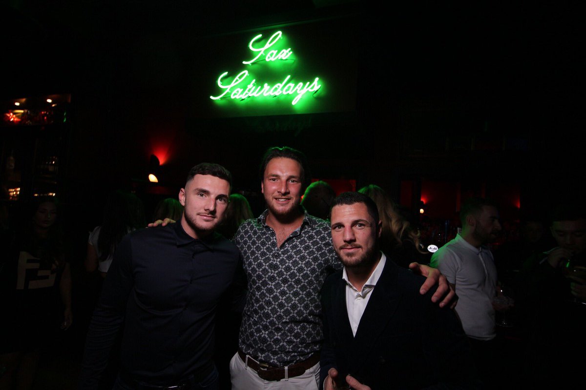 TommyCoyle89's tweet photo. Barrow Boy Brothers #saxsaturday #saxsells https://t.co/ixfEvwSqUu