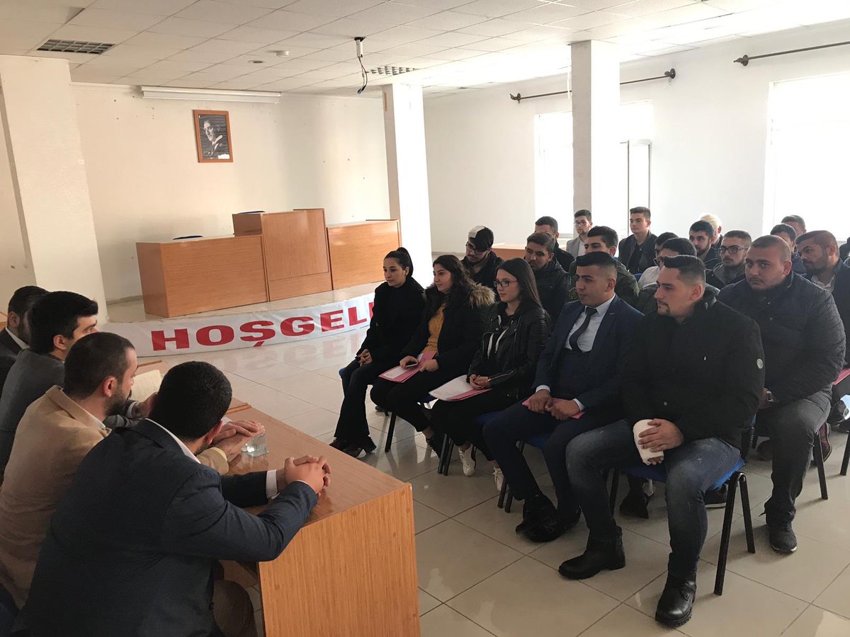 AkGencSKochisar's tweet photo. Haftalık Olağan Yönetim Kurulu Toplantımızı İl Başkanımız Sn Ali Osman ÖZDEMİR’in, 1. Bölge SKM Başkanımız Sn Doğan KAYA ve Koordinatörümüz Sn Ahmet ÖZTİMUR’un Katılımlarıyla Gerçekleştirdik.
@AliOsmanOzdemir
@erkanseyhan06 
@GozkayaAkin https://t.co/DjIa2i8Lzm