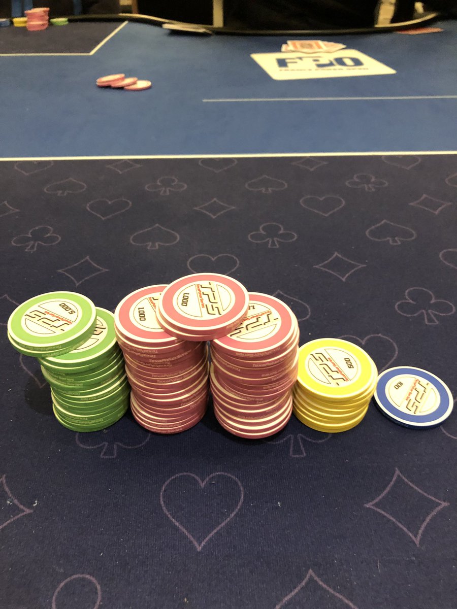 sebpok42's tweet photo. Je monte un bon stack #FPC150 @PMU_Poker 🤞😎 https://t.co/7HcFITshdw