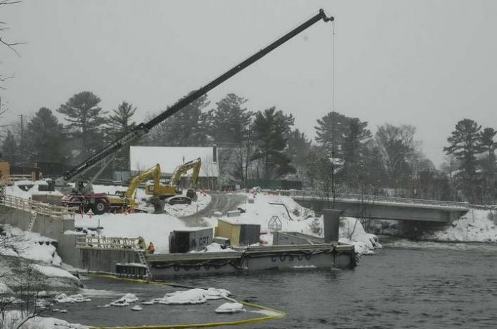 Ontario Scraps Green Energy Act, Bala Falls Project Will Still Proceed muskoka411.com/start/ontario-… 
#Ontario #News