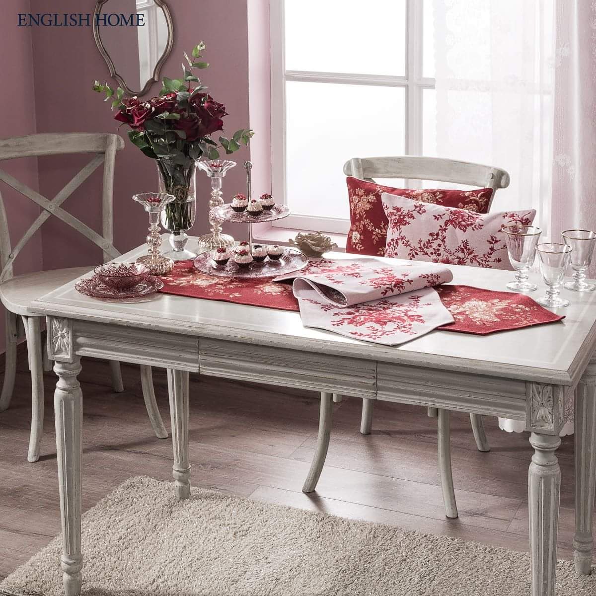 englishhometr's tweet photo. Yılbaşı ruhunu yansıtan kırmızı tonları yemek masalarınızda! Toplamda 4 şanslı takipçimize bizden runner hediye!🎁 Görseli retweet edin ve arkadaşınızı yorum kısmına etiketleyin, hem siz hem arkadaşınız bizden runner kazanın.🎉 Sonuçlar 14 Aralık Cuma günü açıklanacaktır. ☺️ https://t.co/rE2QpFL12M