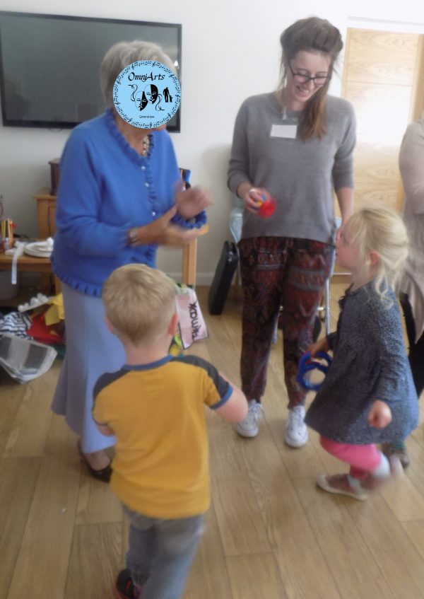 OmniArtsGB's tweet photo. We've got some spaces left for our Generations group tomorrow at 2pm at @willow_lodge! Get in touch now to book a space. #intergenerational #toddlergroup #southbourne #emsworth #generationsgroup https://t.co/aNM2Vamvtd