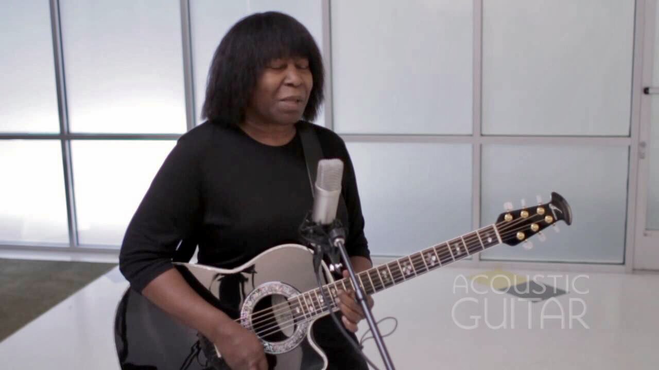 Happy birthday to Joan Armatrading. 