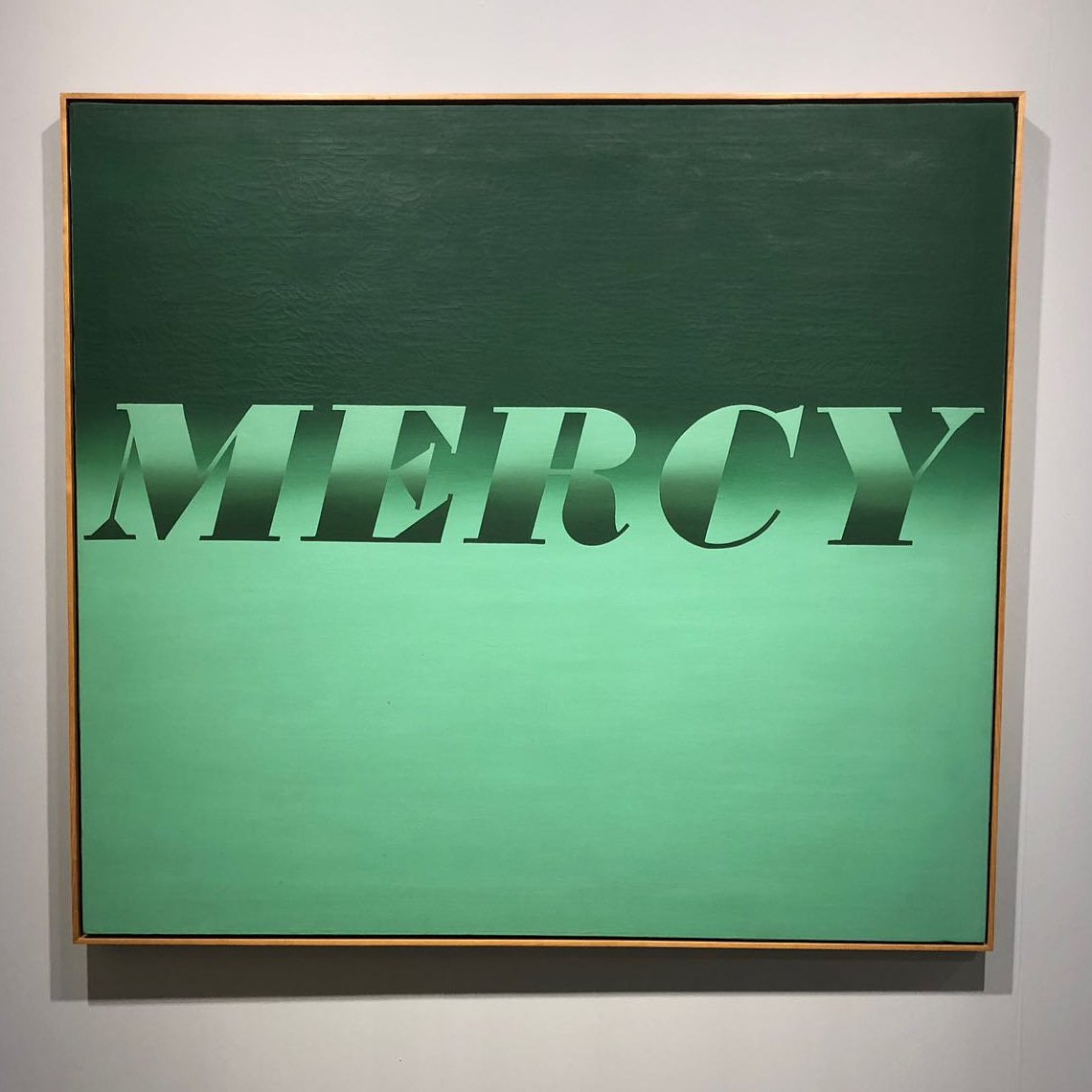 queBeis's tweet image. ¡A por el último día en @ArtBasel Miami! Con esta pieza de #EdRuscha (puedes leer la crítica de su última exposición en Londres en revistabeis.es 😉) queremos agradecer a todos los que nos han acompañado (también desde la distancia) en este viaje inolvidable. ¡Mercy!