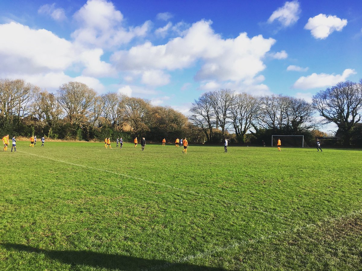 Unity101FC's tweet photo. Another three points were added to the tally today after a 3-1 victory over Forest Home.
Today’s goals coming from David, Shazur & Hassan. Congrats to Tom on being awarded man of the match!
#unityfc #unity101fm #football #soccer #sundayleaguefootball #sundayleague #training https://t.co/Rbtwf1Tc3j