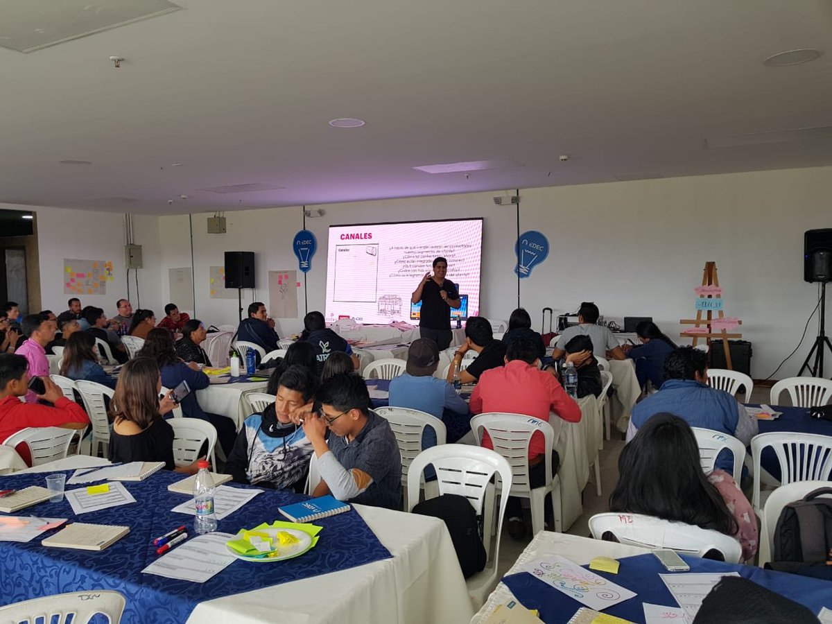 EDEC_EP's tweet photo. Esta mañana continuamos trabajando con jóvenes #emprendedores en la resolución de problemas y proyectos planteados desde ayer💪👏 en el #MegaparqueLaLibertad. El #IdeatónCuenca2018 fue planeado junto a @MarceloHCabrera, @HultPrizeEC y #codeisEc para nuestros jóvenes. https://t.co/ZflRU4Mt93