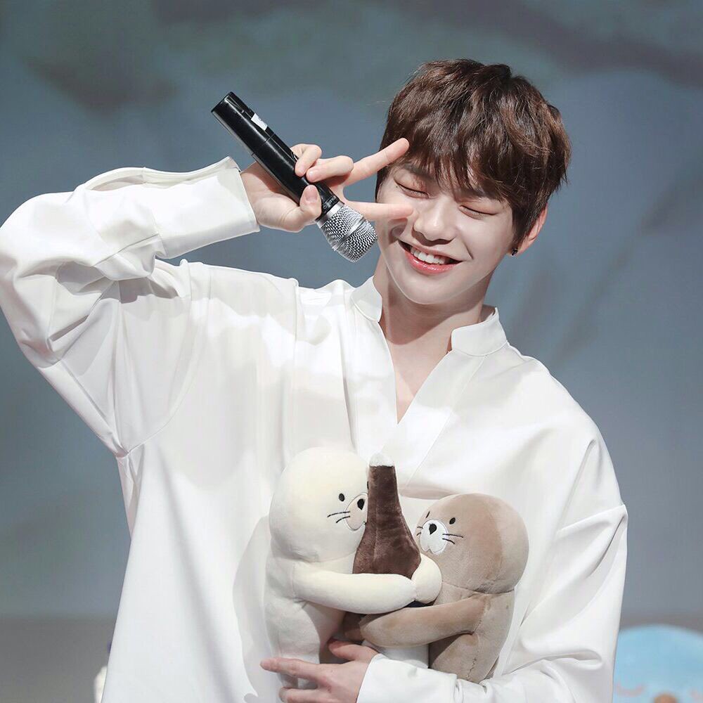 RandomAK1's tweet image. Happy Birthday Daniel❤️❤️ #HappyDanielDay #강다니엘