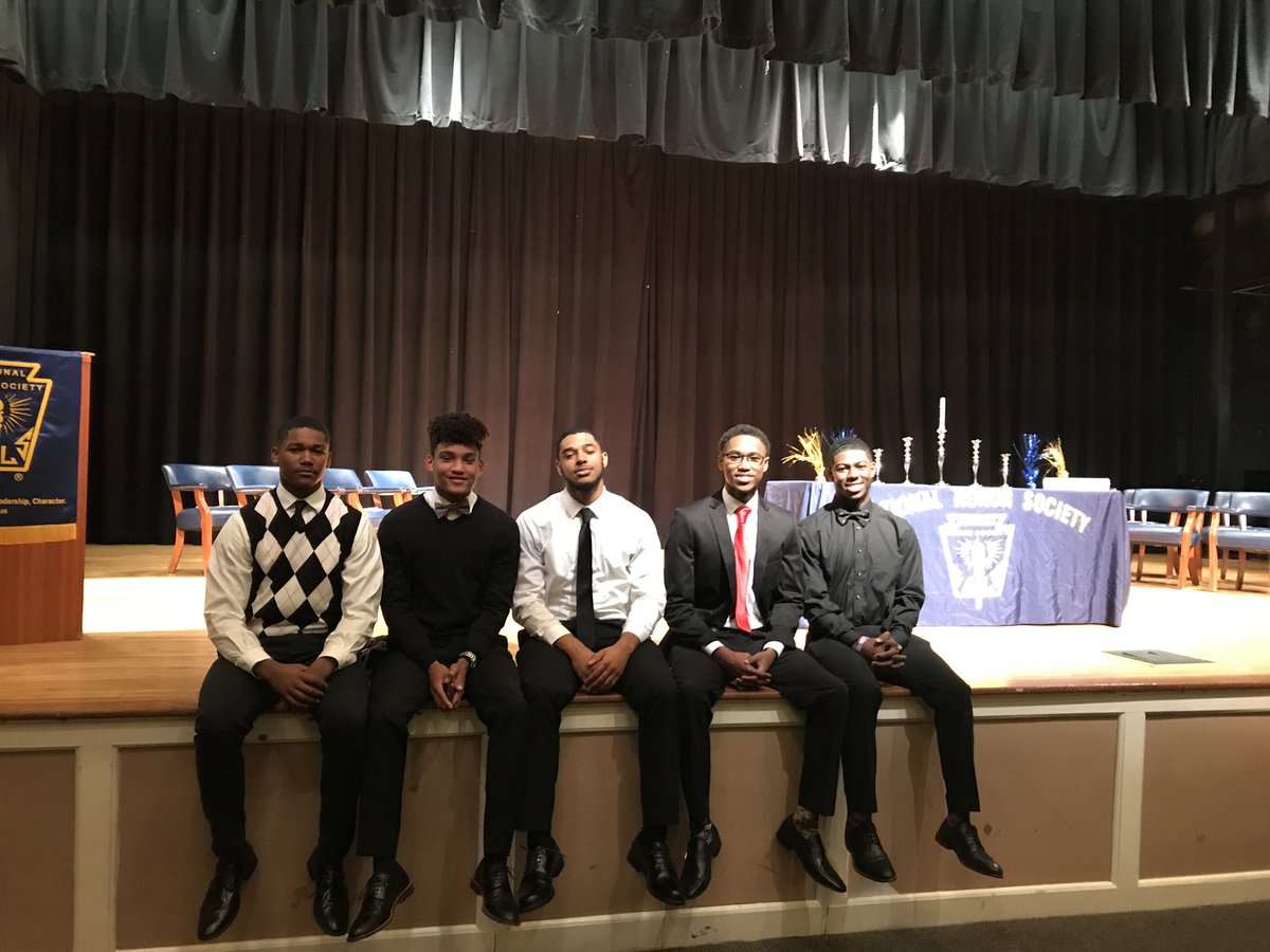jackiejohnson's tweet photo. @WeAreDHS Early College turned @ncatsuaggies students supporting the newest inductees @the National Honor Society ceremony . #Classof2019 #ScholarAthletes #Leadership #DudleyHSNCA&T #HSOptions #RonaldGilliard #LarryMcMillian #NoahLea #LandenJohnson #NHSMembers @dudley_hs https://t.co/lsCvxoR24v