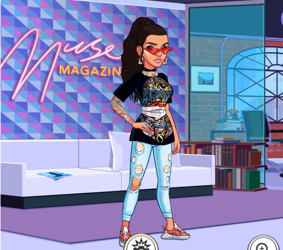 BeaGaraglazzini's tweet photo. 90´s are officially back motherfuckas!

Shoes: @rcavalli
Shirt: @Balmain 
Hair: @aliceandolivia https://t.co/opBipjBVEx