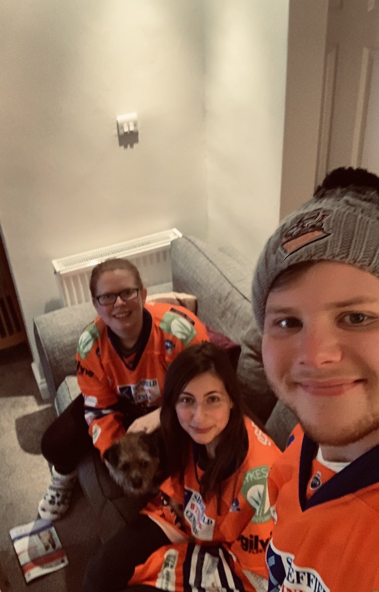 LizzieM994's tweet photo. Lizzie, Ryan &amp; Nat with Maisie the dog watching from Whiston, Rotherham #dundeestarslive @steelershockey https://t.co/3ojWMgrPXQ