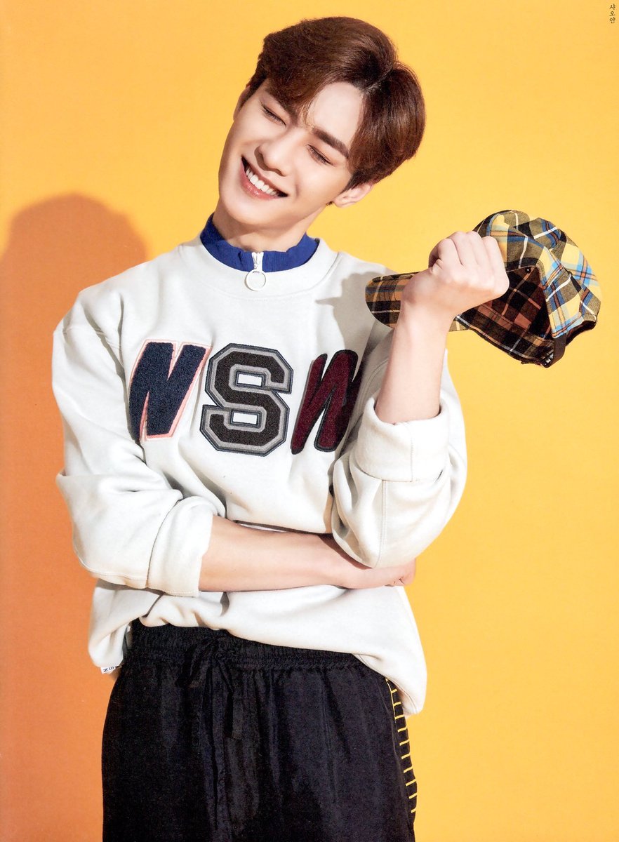 RandomAK1's tweet image. 🌼🌼 
#Nct #Kun