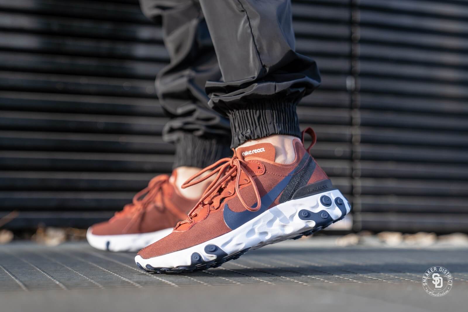 Nike react element 55 mars hotsell