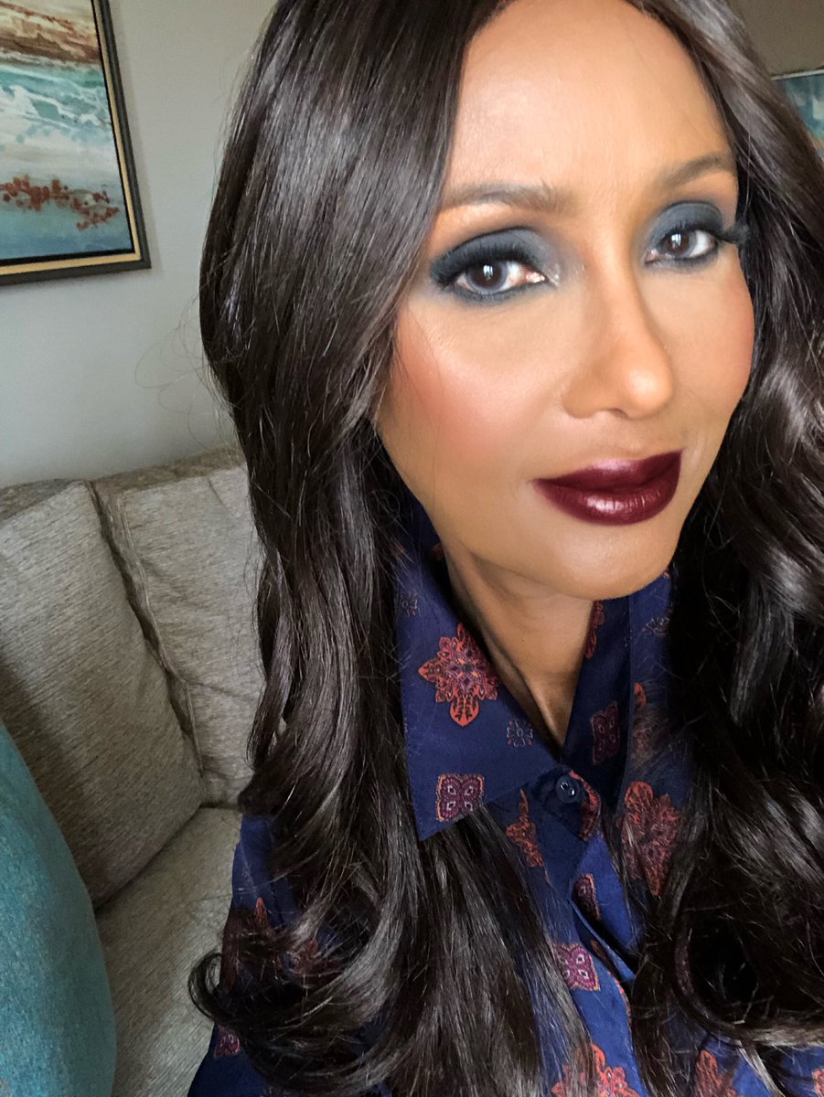 The_Real_IMAN's tweet image. #selfiesunday