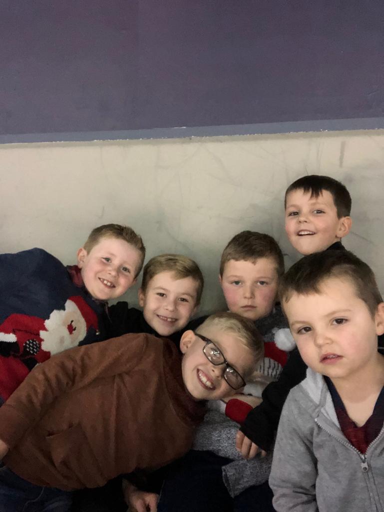 MccoyDeborah's tweet photo. #giantselfie

Carrick Rangers 2011 enjoying their first game! https://t.co/J8lenkzm2k