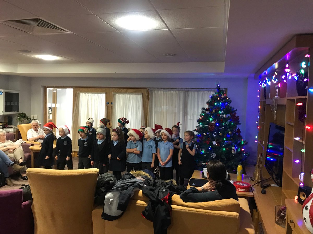 BrooksideEC's tweet image. 🎄It was great turnout at Heyeswood to see the children singing Christmas songs. What a wonderful time we all had 🌲