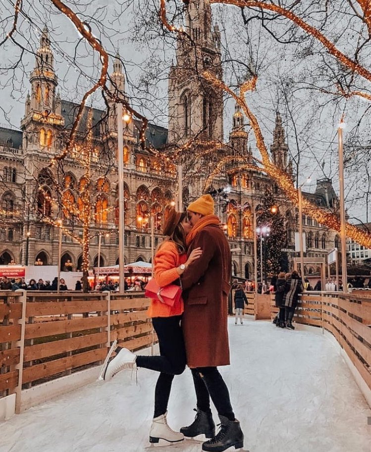 dateplayuk's tweet image. Couple goals!💙👫
.
.
📷:@fashiondeliciouss ✨