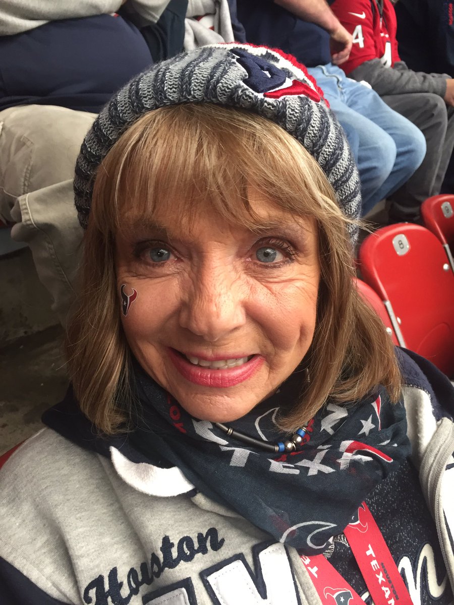 traviskiro's tweet photo. #texansmemories https://t.co/XELEPg2ehE