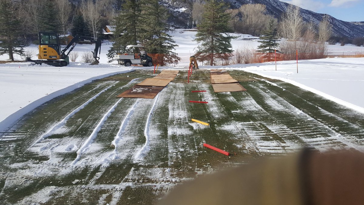 thurman_coker's tweet image. Winter projects are always the best. #drainlineinstall #snowproblem #Roaringforkclub @TZevotek @MikeMcCauley8