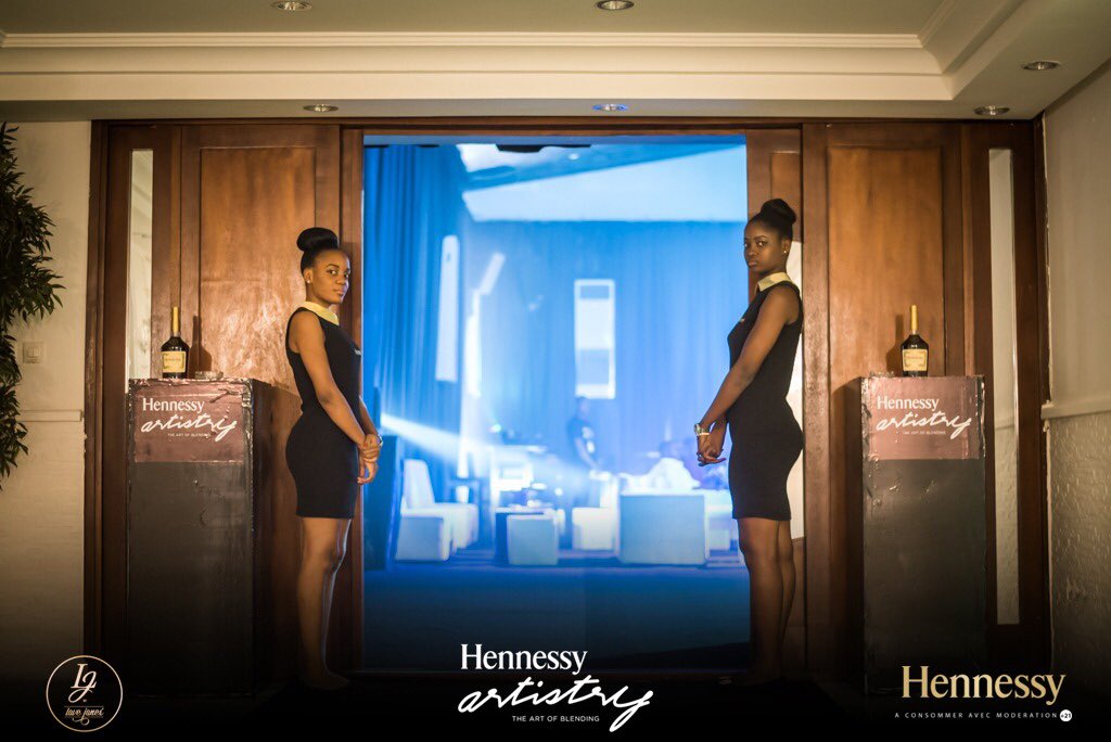 ByLoveJones's tweet photo. [Hennessy Artistry End Of Year] 
La soirée du siècle, un succès grâce à vous.

Hennessy Artistry vous remercie d’avoir participé à la réussite de cette  grande soirée.
Quelques moments forts en images (Step I)
 
Never Stop , Never Settle
Stay Tuned
#HennessyCM https://t.co/T6ZFrgWl4Q