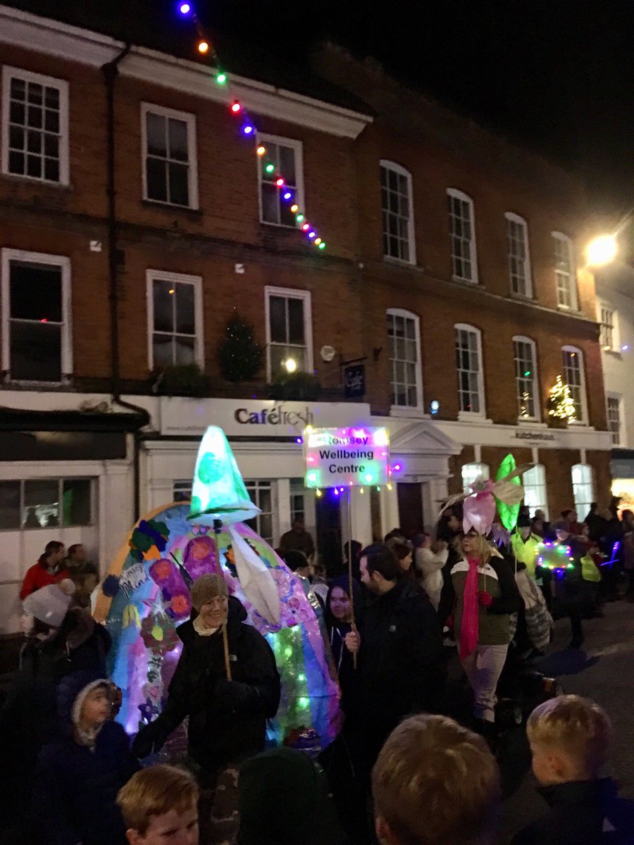 Beautiful lantern parade, as always! Well done everyone for all your hard work and creativity-they all looked great! 
See if you can spot yours. 🌟 
#romsey #hampshire #christmas #xmas #lanterns #lanternfestival #lanternparade