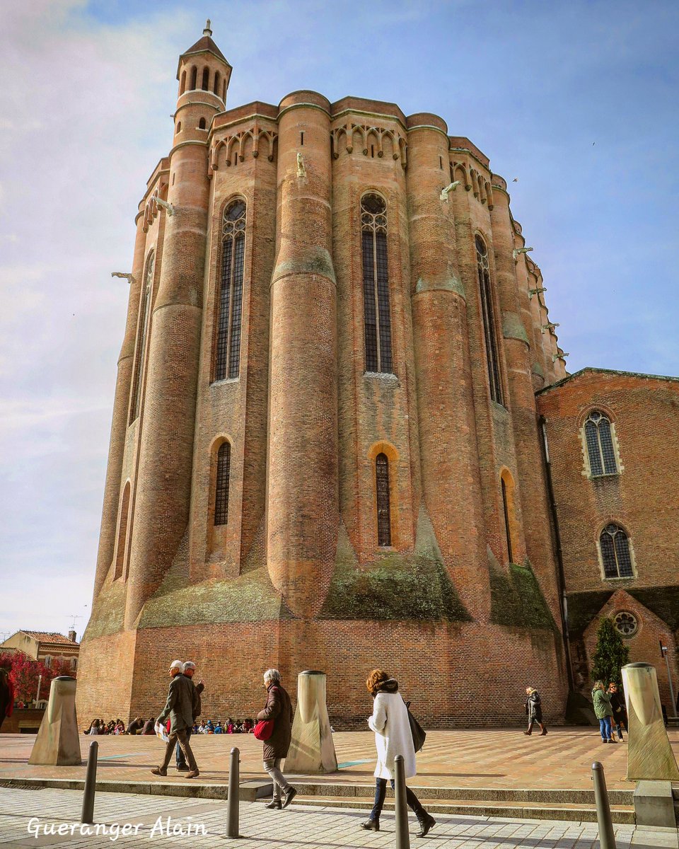 AlainGueranger's tweet photo. Petite #BaladeSympa autour de la #cathedral d'#albi dans le département du #tarn #FranceMagique #France #beautifulFrance #visitfrance #MagnifiqueFrance #patrimoine #tourist #tourisme #Occitanie https://t.co/WF6GAhHxVZ