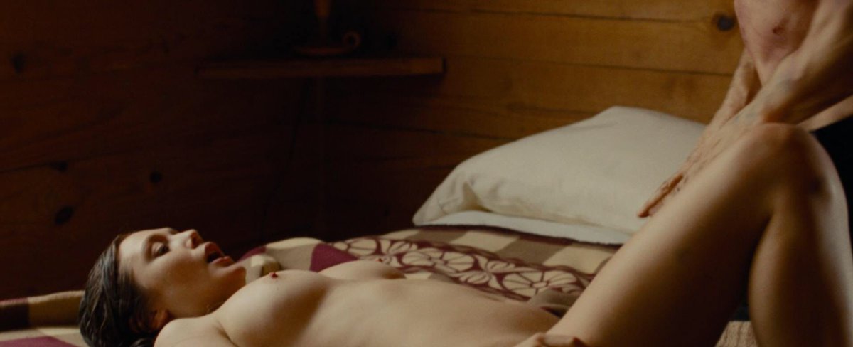 Elizabeth Olsen (Oldboy, 2013) .