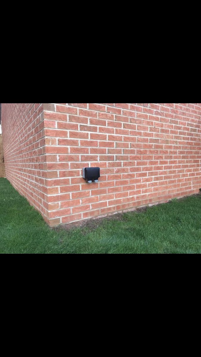 AElectricalSol1's tweet photo. A couple of completed jobs from last week. Contact us for your #electricalneeds #electrician #electrical #leeds #selby #garforth #tadcaster #york #yorkshire https://t.co/Bg7leFs0zF