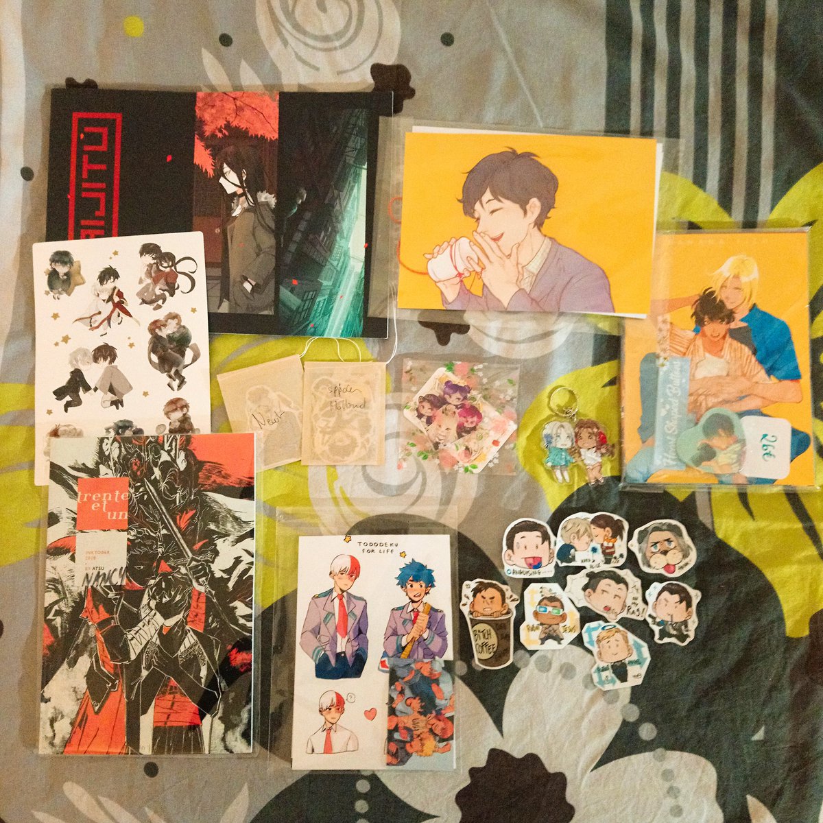 By_Miy4's tweet photo. Here are my lots of #ycon7 I really want to thank all the artists and people I met during this con! That was a great experience for me! Thank to my table partner @cherrushi too!! We do our best I'm really satisfied :D thank you @TixibearRoxy for your help ❤️ https://t.co/uihTOoWM8y