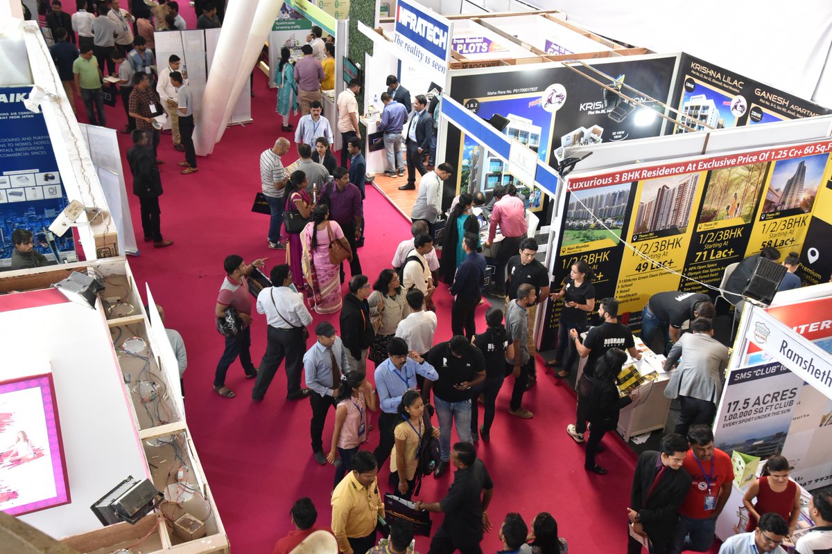 CredaiBanm's tweet photo. CREDAI BANM 19th Mega Property Exhibition 2018
Evening Crowd
#credaibanm
#CRBANMPropertyExpo https://t.co/kvGaTm53Sa