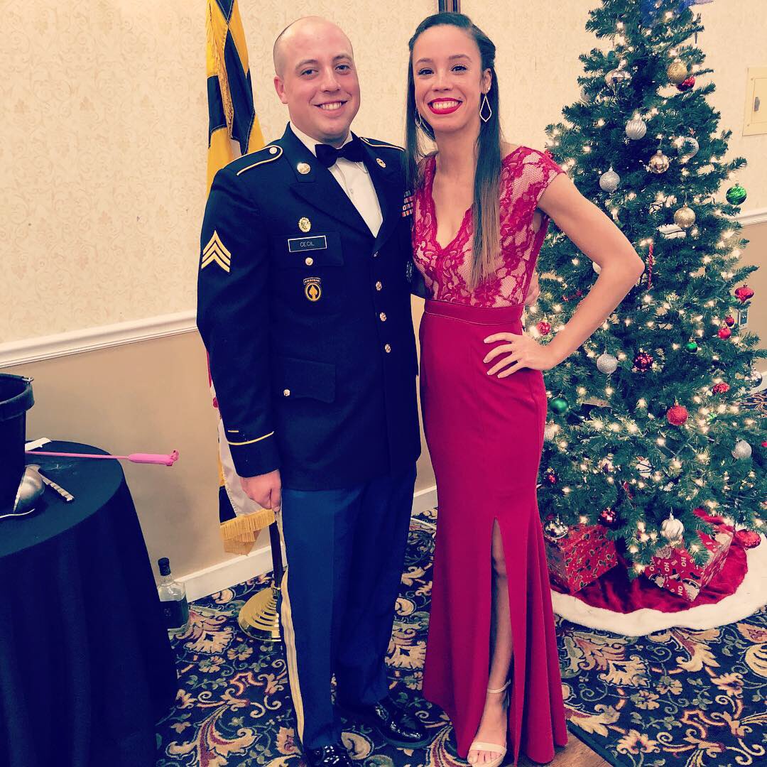 ariearie4ever's tweet photo. So excited for Terry’s journey with the 29th. I enjoyed meeting you all and I had a blast last night. Most importantly thank you all for your service. 🎉🍻😊🇺🇸 #wecleanup #mysexymaninuniform #goarmy https://t.co/9Pz4333xbx