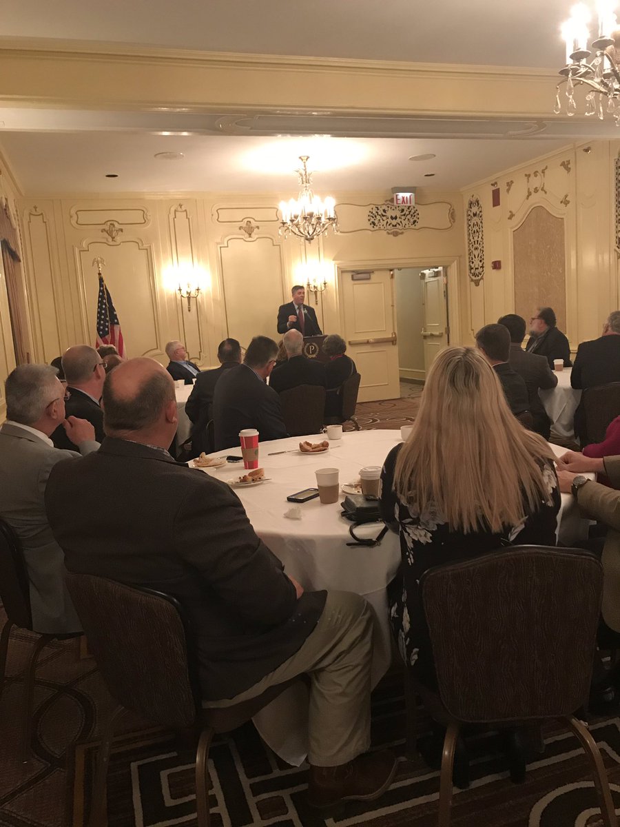 tworiversfb's tweet photo. Congressman Darin LaHood speaks to 18th District Farm Bureau leaders in Chicago. #IFB2018 https://t.co/XjgVXnuZAH