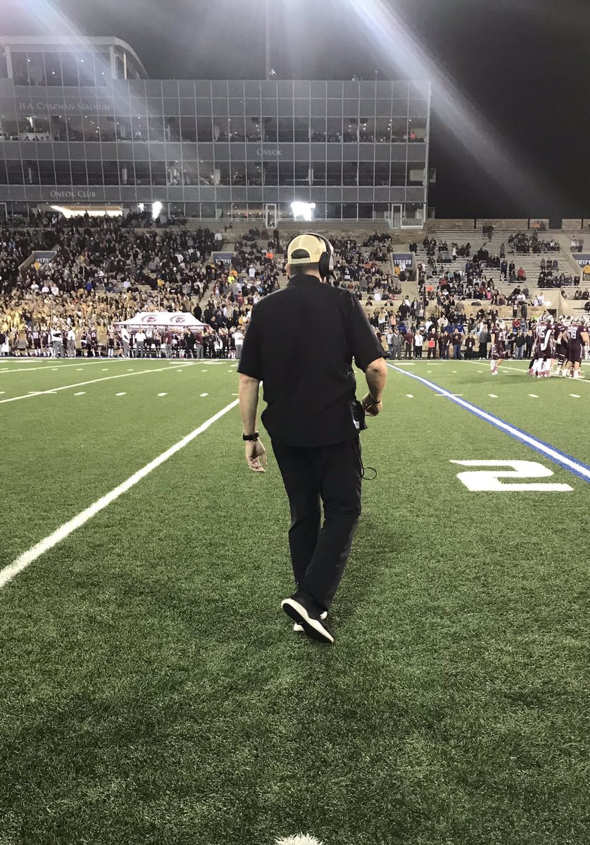 DavidAlex72's tweet photo. Our Tiger football team had the toughest players, the hardest working coaches in OK, the best student section, the best band and the best community all pulling in the same direction! That’s how you become a CHAMPION! #Legacy #Ambush #Humbled https://t.co/sDLQ9fucuZ