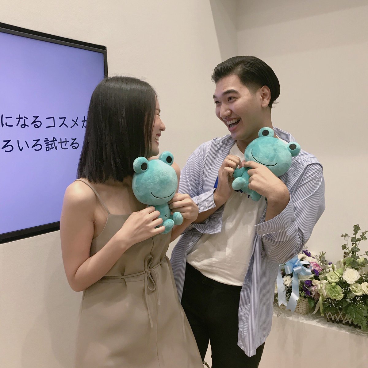 fewnuttapong1's tweet photo. เค้าสดใสอะไรกันเบอร์นั้นอ่า 💙
#เมอา #MayyR #cosmestore #cosmethailand #iconsaim https://t.co/LdWUROLAzC