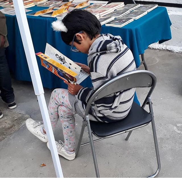 ElNautilusEd's tweet photo. Como editorial entendemos lo que los niña/os quieren leer y @atomica_comic , de @sergioamira , fue una excelente oportunidad para estimular su gusto por la lectura y conocer el proceso de creación de un cómic en las palabras del autor 🗯 https://t.co/8k2Op2ypux
