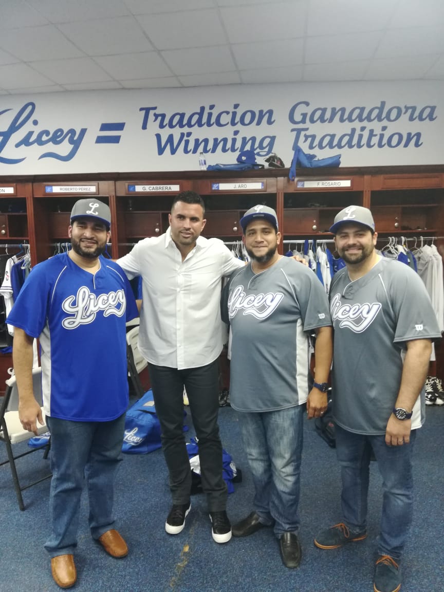 SomosLiceistas's tweet photo. Recuerden:

🔹️#SomosLiceistas 

🔹️Hora: @Licey_TV de @altice_do y @ClaroRD 

🔹️Invitado: @pips0906 

🔹️Lugar: Clubhouse de @TigresdelLicey 

🔹️Conductores: @JoseG_Almonte @hugocastillot @lionelsenior https://t.co/R1Ln5XxrNA