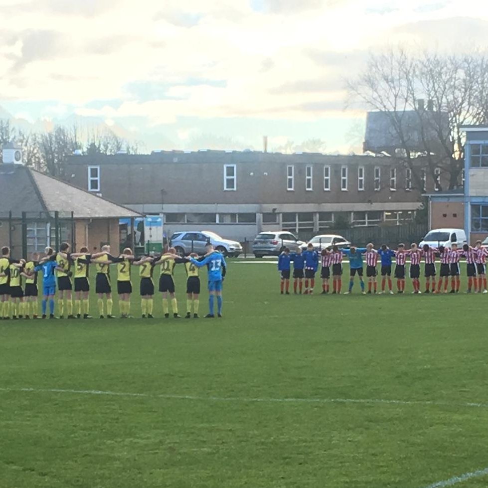 LCFCAcademy's tweet photo. Academy players and staff from @LincolnCity_FC and @SUFCOfficial pay their respects before this morning's fixtures #RIPKevinAustin https://t.co/HP2VSU5XGM