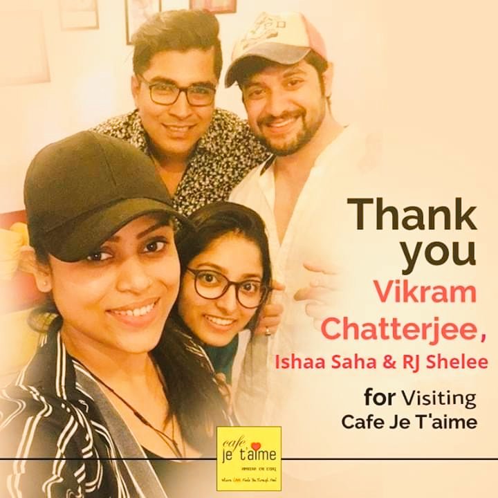 iinfinitLOVEVS's tweet photo. #AtCafeJeT'aime
#AddaTime
#VikramChatterjee #RjShelee #IshaaSaha #AnimeshGanguly #FriendsMoments
@VikramChatterje
@CafeTaime https://t.co/zFDR76FLPi