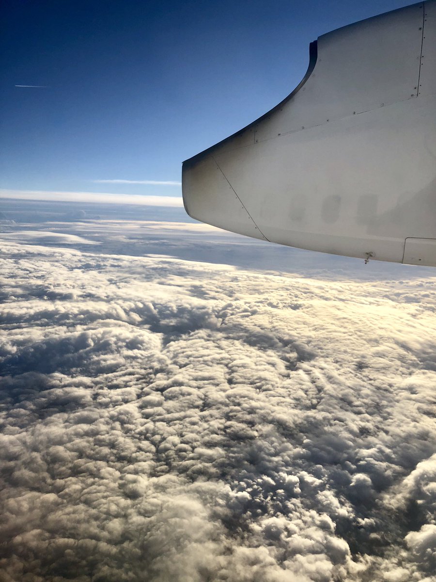 MadeinBeira's tweet photo. Luxembourg to London, up in the clouds ☁️ thank you @LuxairAirlines #luxair #luxairshareme https://t.co/tQXjJ9r2ph