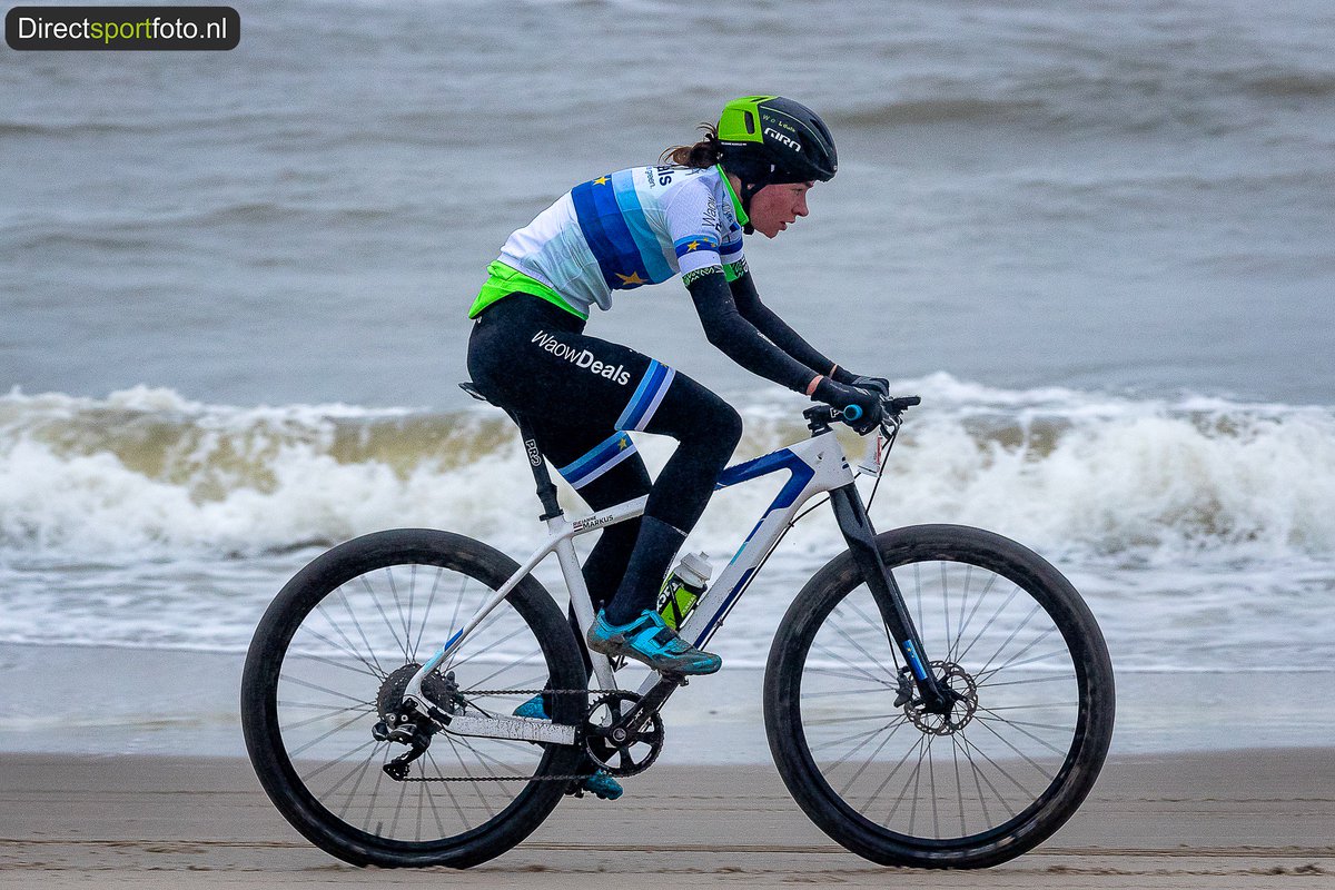 Directsportfoto.nl (@directsportfoto) on Twitter photo Alle foto's van de <a href="/BeachbikingNL/">Beachbiking NL</a> KMC Dijk tot Dijk Race staan online. goo.gl/uJMb7Y
#dtd2018 #dijktotdijk #beachbiking #strandrace #beachbike #topcompetitie Alle foto's van de <a href="/BeachbikingNL/">Beachbiking NL</a> KMC Dijk tot Dijk Race staan online. goo.gl/uJMb7Y
#dtd2018 #dijktotdijk #beachbiking #strandrace #beachbike #topcompetitie