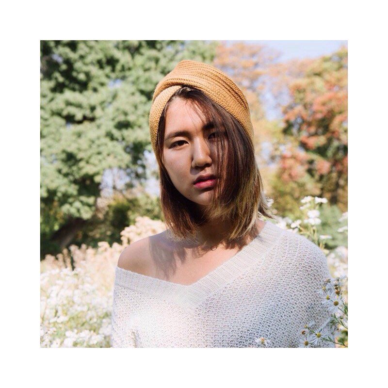 Tom_SloWeAre's tweet photo. 📸@lapetitemort_fr:
Sun kissed • The low-gold version of our alpaca turban is among the favorites this winter 😍 #colorlove Handknitted, w/care 🙌🏽
https://t.co/3cObgcD5DA https://t.co/xgM576VxP9