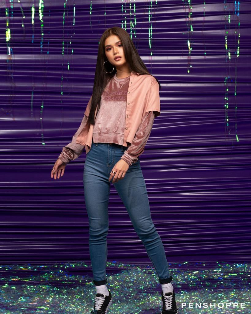 The ultimate duo. Show them some love! 👋

RT for Maris Racal <a href="/MissMarisRacal/">Maris Racal</a>
LOVE for Loisa Andalio <a href="/iamAndalioLoisa/">Loisa Andalio</a>

Follow me for updates! 😎
📷 <a href="/PENSHOPPE/">PENSHOPPE</a>