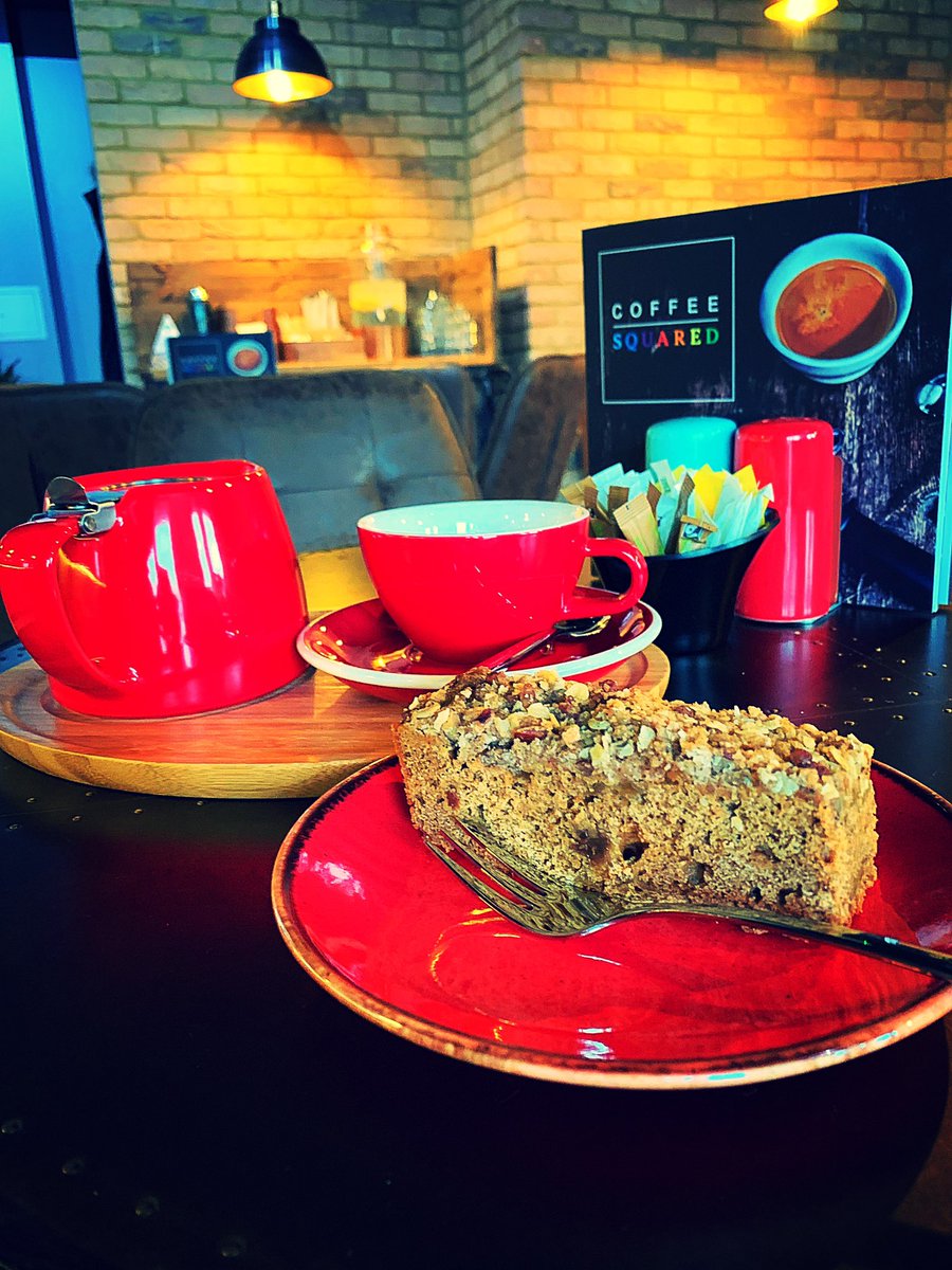 BeaulieuCoffee's tweet photo. @BeaulieuCoffee #CoffeeSquaredBeaulieu #essex #Chelmsford @CakesmithsHQ #MulledApple @JeevesJericho Sunday morning sorted 👍🏻👍🏻🍰 https://t.co/mBYGuwLsDy